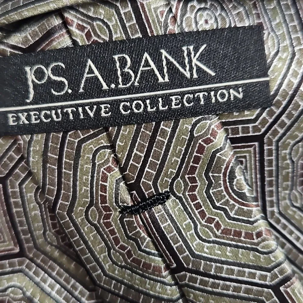NWT Jos A Bank Silk Geometric Patterned Statement Tie Necklace Gold Accent Brooc